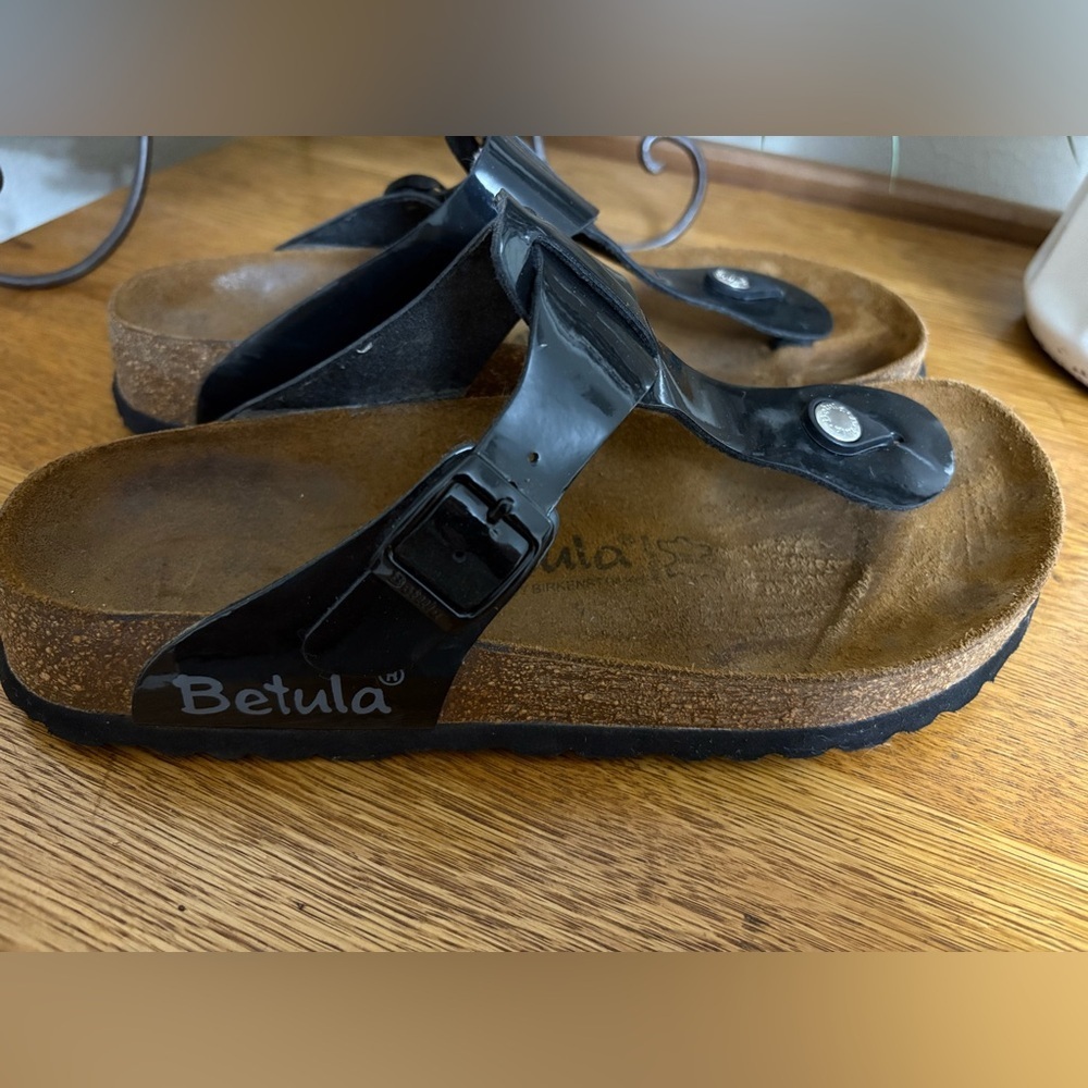 Betula berkenstock Black Patent Thong Sandals